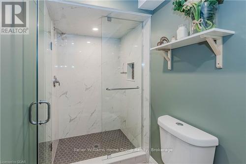 18 Gaw Crescent, Guelph (Pine Ridge), ON - Indoor Photo Showing Bathroom