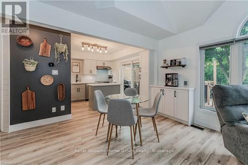 18 Gaw Crescent, Guelph (Pine Ridge), ON - Indoor Photo Showing Dining Room