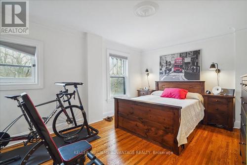 401 Carlton Street, Toronto, ON - Indoor Photo Showing Bedroom