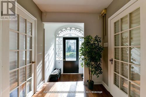 59 Indian Grove, Toronto, ON - Indoor Photo Showing Kitchen