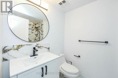 513 - 3939 Duke Of York Boulevard, Mississauga, ON - Indoor Photo Showing Bathroom