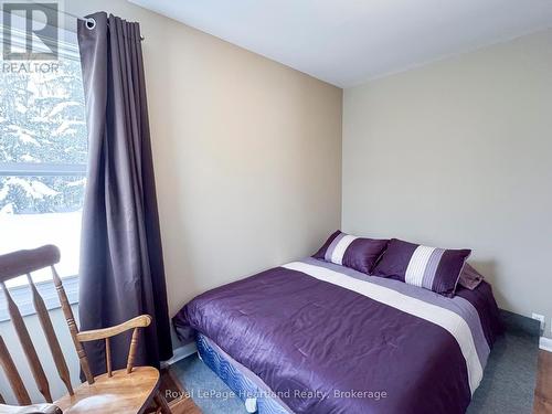 126 Sanders Street E, South Huron (Exeter), ON - Indoor Photo Showing Bedroom