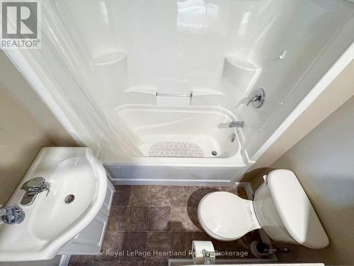 126 Sanders Street E, South Huron (Exeter), ON - Indoor Photo Showing Bathroom