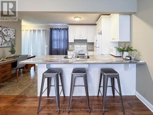 126 Sanders Street E, South Huron (Exeter), ON - Indoor Photo Showing Kitchen