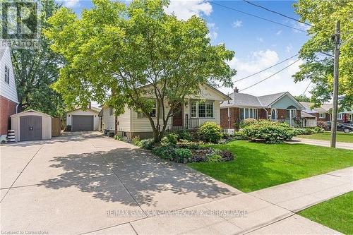 17 Parkdale Drive, Thorold (557 - Thorold Downtown), ON - Outdoor