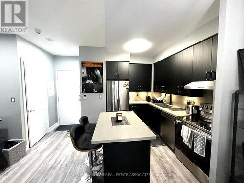 308 - 3880 Duke Of York Boulevard, Mississauga, ON - Indoor Photo Showing Kitchen