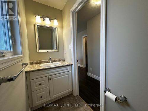 18 Granby Court, Belleville, ON - Indoor Photo Showing Bathroom