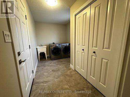 18 Granby Court, Belleville, ON - Indoor Photo Showing Laundry Room