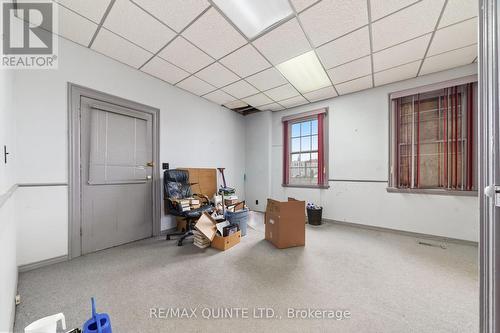 221 Coleman Street, Belleville, ON - Indoor Photo Showing Other Room