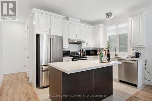 33 Mabern Street, Barrie, ON - Indoor Photo Showing Kitchen