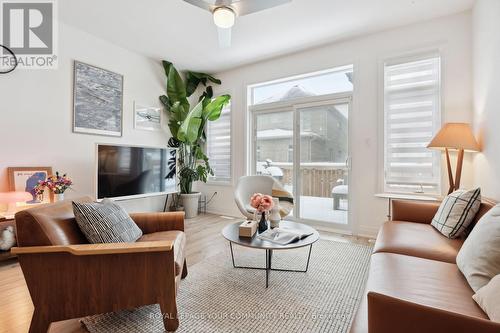 33 Mabern Street, Barrie, ON - Indoor Photo Showing Living Room