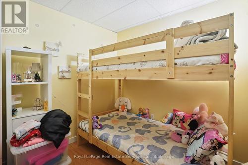 68 Kent Street, Cambridge, ON - Indoor Photo Showing Bedroom