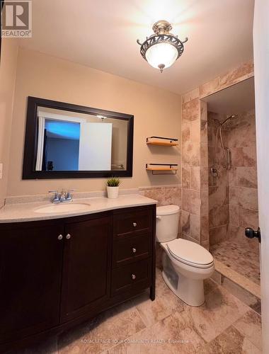 68 Yorkville Drive, Clarington, ON - Indoor Photo Showing Bathroom