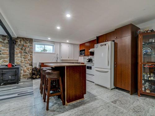 Cuisine - 1328 Ch. Du Rivage, Saint-Antoine-Sur-Richelieu, QC - Indoor Photo Showing Kitchen