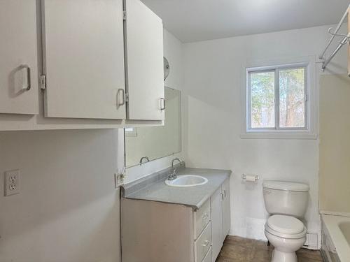 Salle de bains - 130 Rue Omer-Fortin, Trois-Rivières, QC - Indoor Photo Showing Bathroom