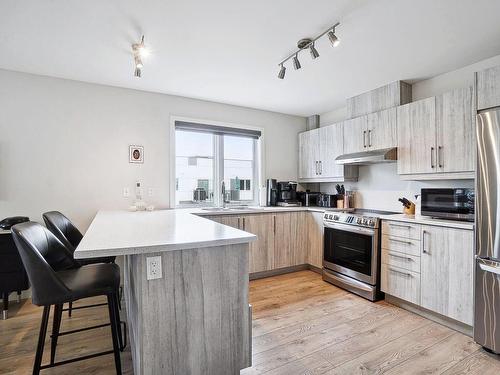 Cuisine - 2415 Boul. Cournoyer, Sorel-Tracy, QC - Indoor Photo Showing Kitchen