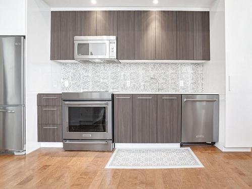 Kitchen - 318-7400 Boul. St-Laurent, Montréal (Rosemont/La Petite-Patrie), QC - Indoor Photo Showing Kitchen With Upgraded Kitchen