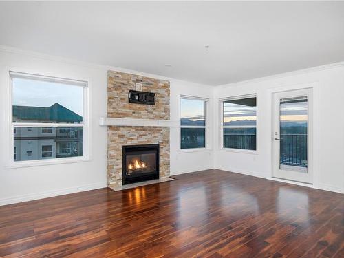 413-280 Dogwood St South, Campbell River, BC - Indoor Photo Showing Living Room With Fireplace