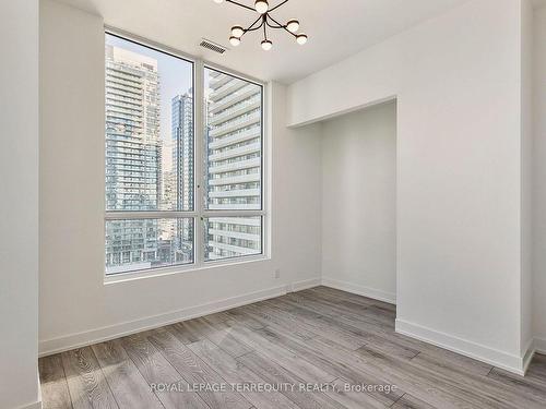 1902-108 Peter St, Toronto, ON - Indoor Photo Showing Other Room