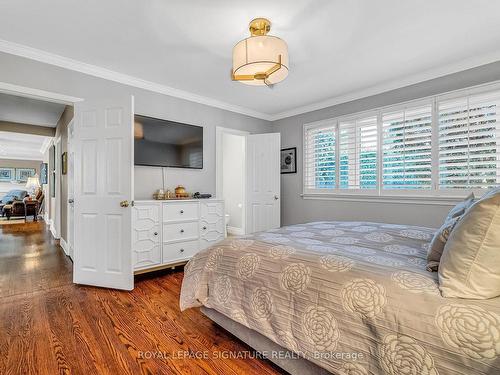 23 Shamokin Dr, Toronto, ON - Indoor Photo Showing Bedroom