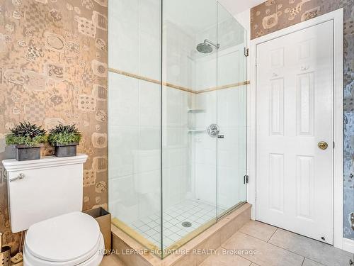 23 Shamokin Dr, Toronto, ON - Indoor Photo Showing Bathroom