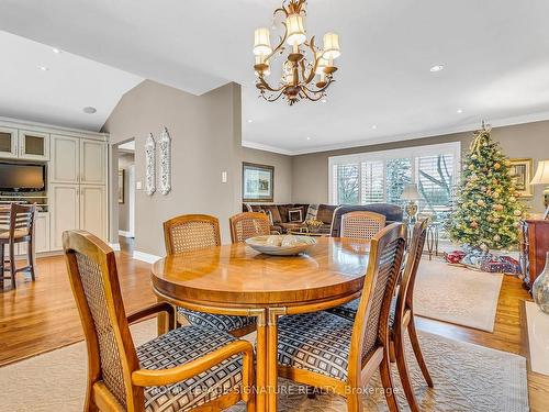 23 Shamokin Dr, Toronto, ON - Indoor Photo Showing Dining Room