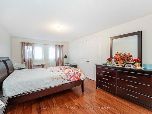 991 Rambleberry Ave, Pickering, ON - Indoor Photo Showing Bedroom