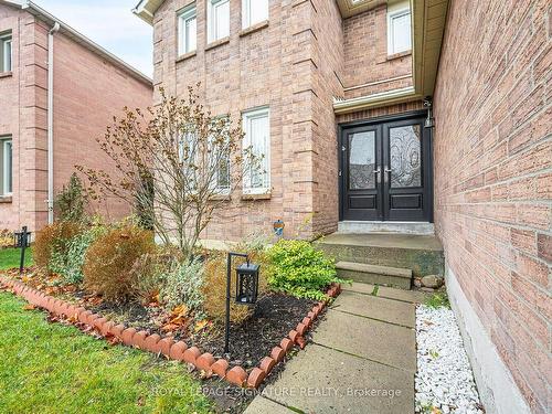 991 Rambleberry Ave, Pickering, ON - Outdoor