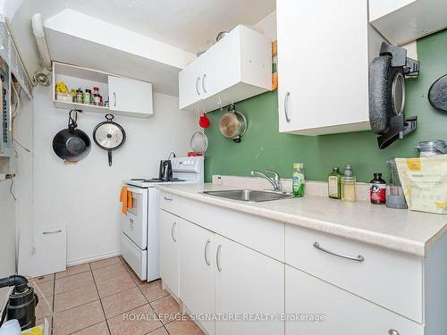 991 Rambleberry Ave, Pickering, ON - Indoor Photo Showing Kitchen