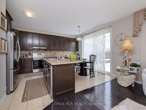 Upper-62 Ferris Lane, New Tecumseth, ON - Indoor Photo Showing Kitchen With Double Sink With Upgraded Kitchen