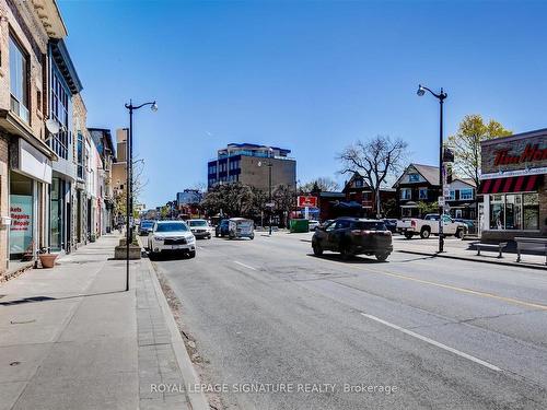 3142 Dundas Street W, Toronto, ON 