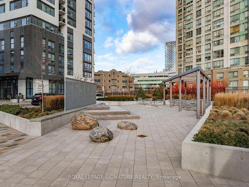 2409-30 Samuel Wood Way, Toronto, ON - Outdoor With Facade