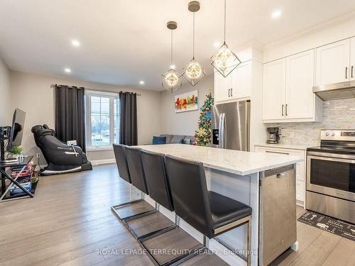 41 Amelia St, Port Colborne, ON - Indoor Photo Showing Kitchen With Stainless Steel Kitchen With Upgraded Kitchen