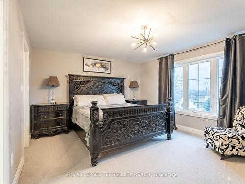 41 Amelia St, Port Colborne, ON - Indoor Photo Showing Bedroom