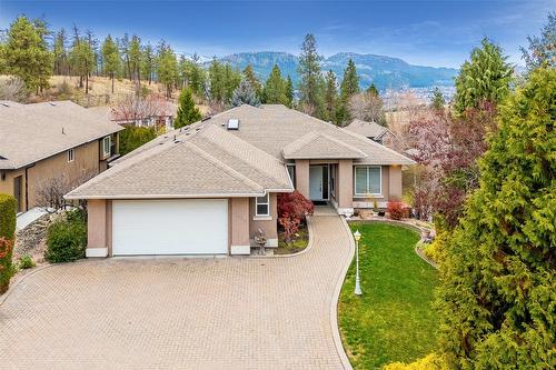 2090 Bowron Street, Kelowna, BC - Outdoor