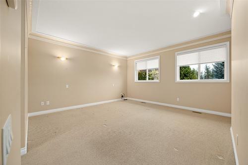 2090 Bowron Street, Kelowna, BC - Indoor Photo Showing Other Room