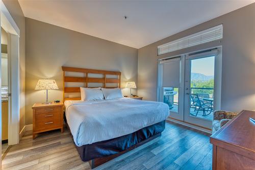 241-4205 Gellatly Road, West Kelowna, BC - Indoor Photo Showing Bedroom