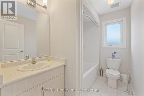 21 - 4552 Portage Road, Niagara Falls, ON - Indoor Photo Showing Bathroom