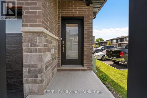 21 - 4552 Portage Road, Niagara Falls, ON - Outdoor