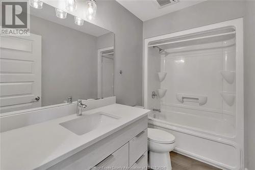 729 Brownstone Drive, Lakeshore, ON - Indoor Photo Showing Bathroom