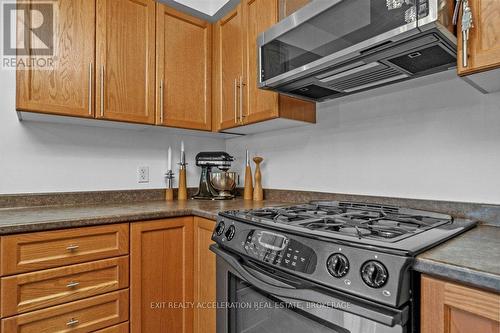 1209 Pixley Place, Kingston (East Gardiners Rd), ON - Indoor Photo Showing Kitchen