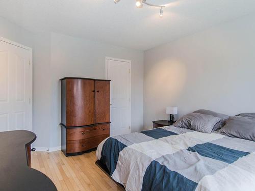 Chambre Ã  coucher principale - 12 Rue De Charente, Gatineau (Gatineau), QC - Indoor Photo Showing Bedroom