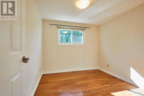 1207 Erinlea Avenue, Oshawa, ON - Indoor Photo Showing Other Room