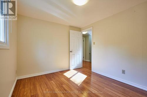 1207 Erinlea Avenue, Oshawa, ON - Indoor Photo Showing Other Room