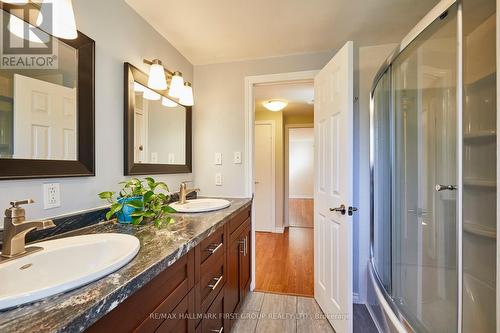 1207 Erinlea Avenue, Oshawa, ON - Indoor Photo Showing Bathroom