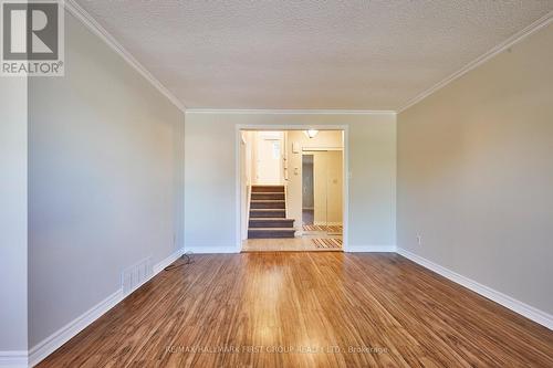 1207 Erinlea Avenue, Oshawa, ON - Indoor Photo Showing Other Room