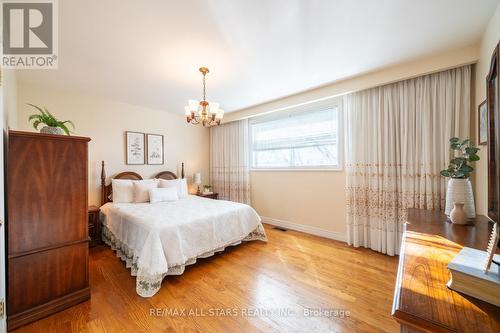 30 Orangewood Crescent, Toronto, ON - Indoor Photo Showing Bedroom