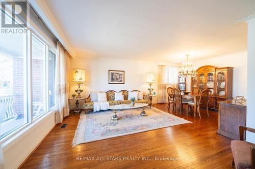 30 Orangewood Crescent, Toronto, ON - Indoor Photo Showing Living Room