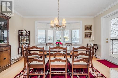 302 - 43 Caroline Street N, Waterloo, ON - Indoor Photo Showing Dining Room