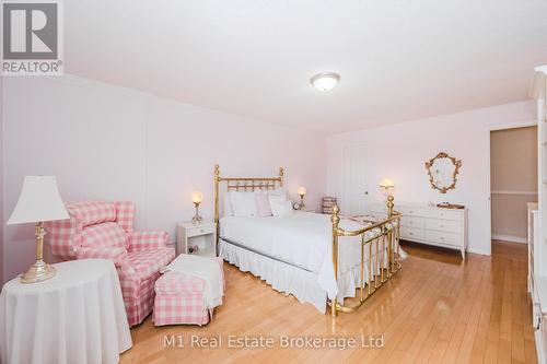 302 - 43 Caroline Street N, Waterloo, ON - Indoor Photo Showing Bedroom